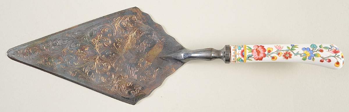 Ming Rose Pie & Cake Server with Silverplate Blade by Coalport-1