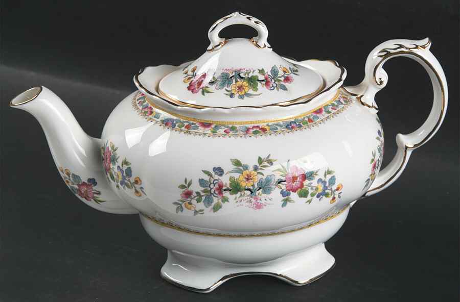 Ming Rose Teapot & Lid by Coalport-1