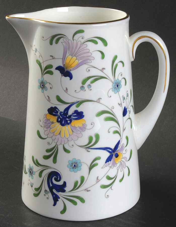 Pageant 32 Oz Jug by Coalport-1