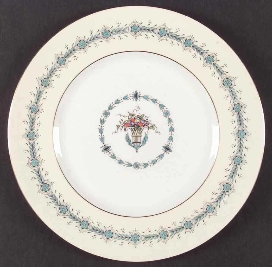Queen Elizabeth Ivory Dinner Plate by Coalport-1