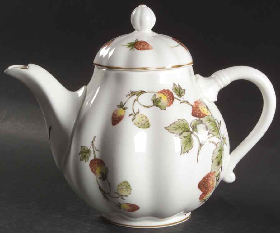 Strawberry (Scalloped) Teapot & Lid by Coalport-1