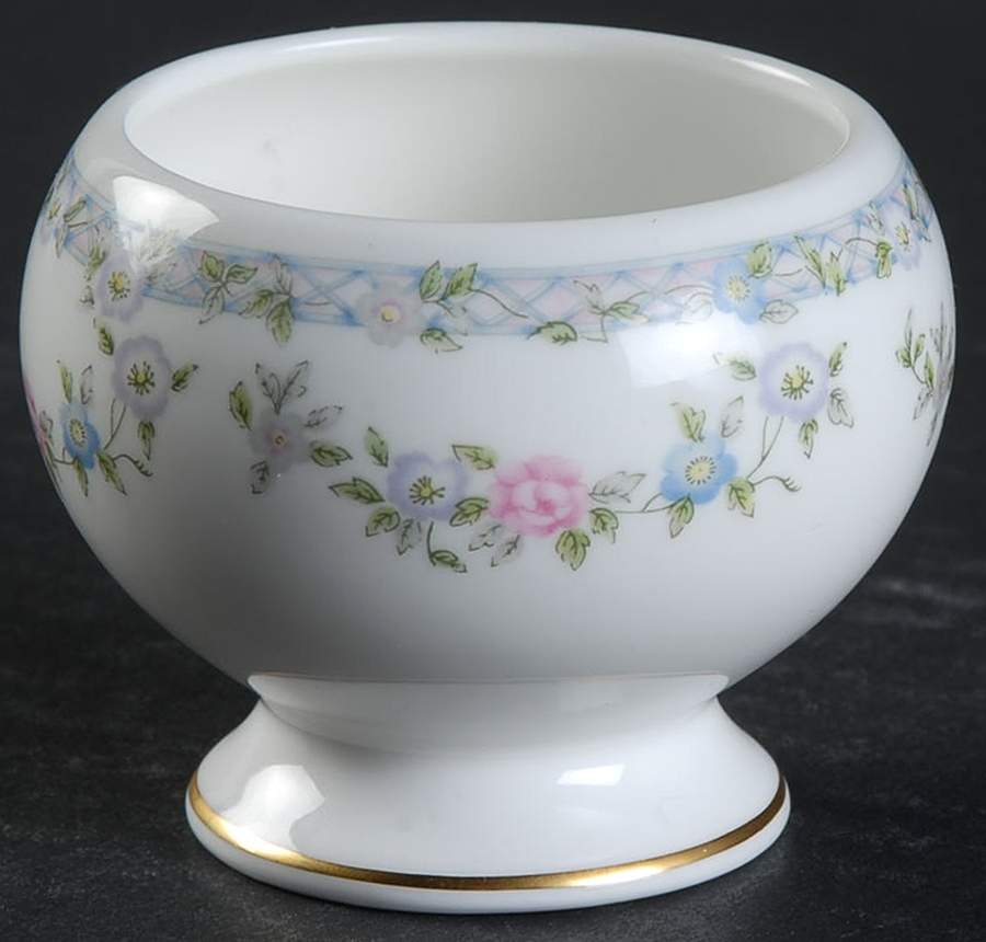 Trellis Rose 2" Mini Bud Vase by Coalport-1