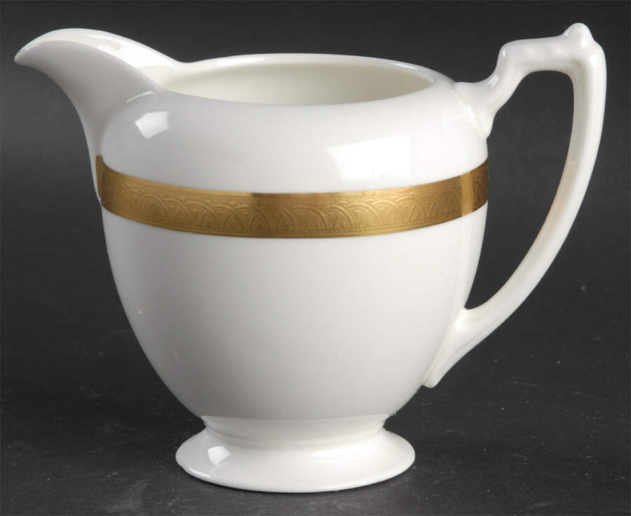 Val D'Or Creamer by Coalport-1