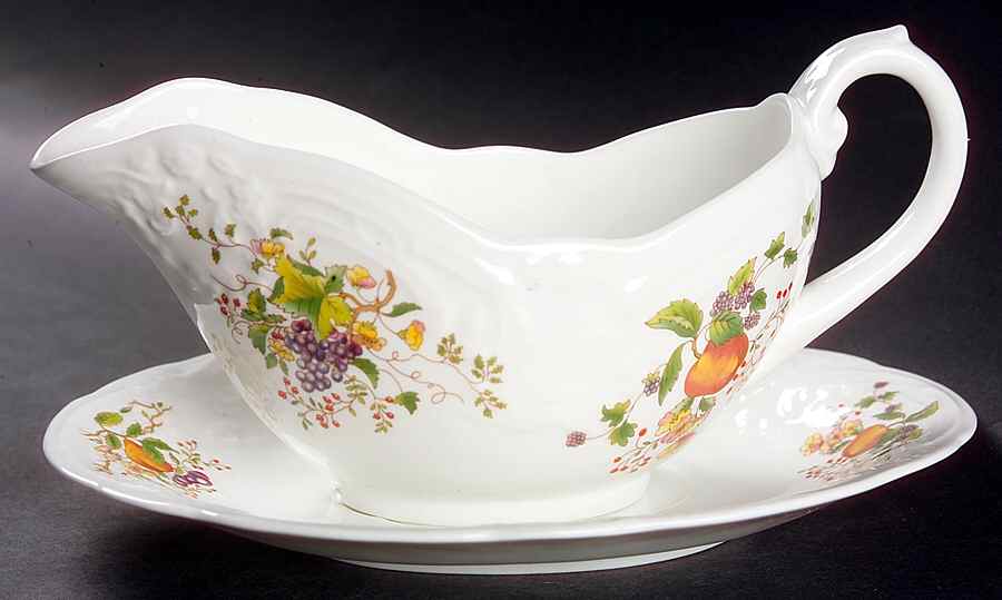 Wenlock Fruit Gravy Boat & Underplate by Coalport-1