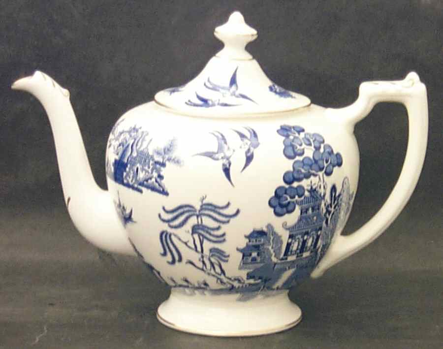 Willow Teapot & Lid by Coalport-1