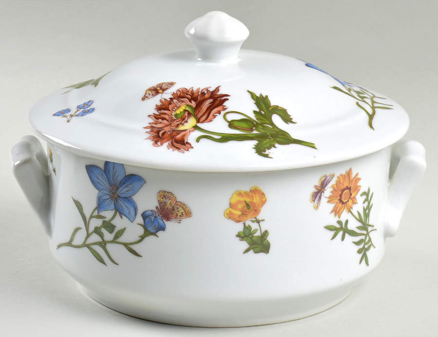 Caroline 2 Qt Round Covered Casserole by BIA Cordon Bleu-1