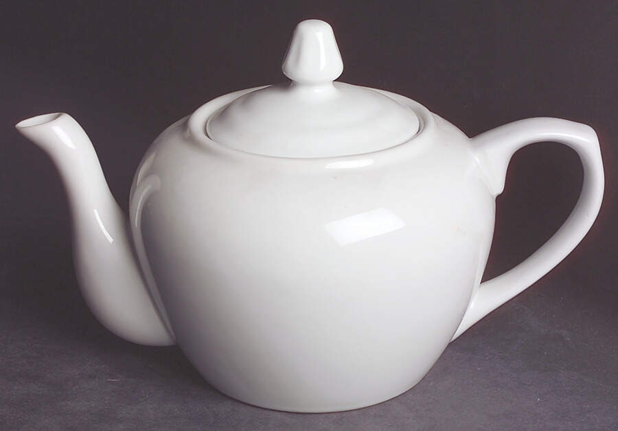 Classic White (Smooth) Teapot & Lid by BIA Cordon Bleu-1