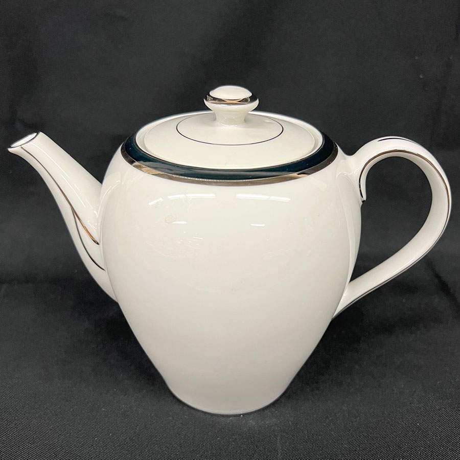 Enchanting Teapot & Lid by BIA Cordon Bleu-1