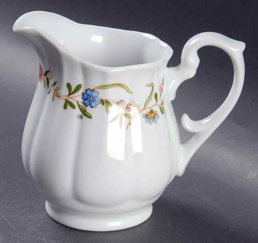 Versailles (Scalloped) Creamer by BIA Cordon Bleu-1