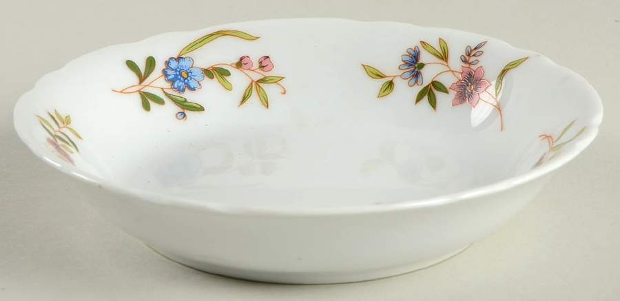 Versailles (Scalloped) 5" All Purpose Bowl by BIA Cordon Bleu-1