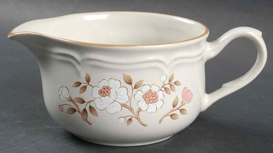 Idlewild Gravy Boat by Covington Edition-1