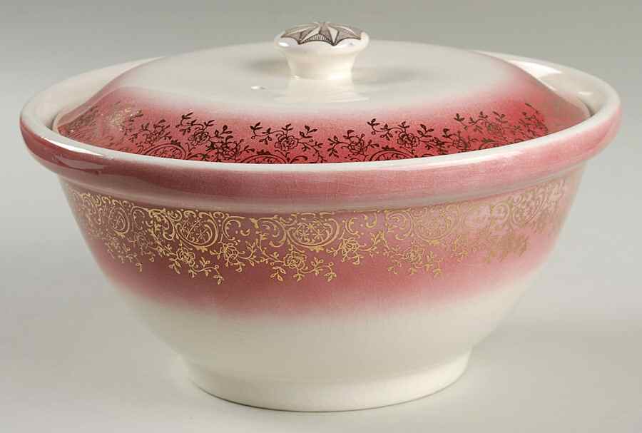 Royal Gold Crest 1.25 Qt Round Covered Casserole by Cronin-1