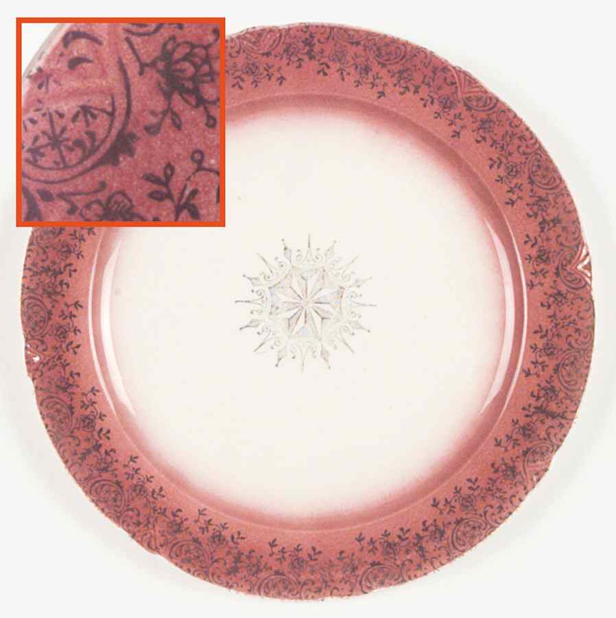 Royal Gold Crest Dinner Plate by Cronin-1