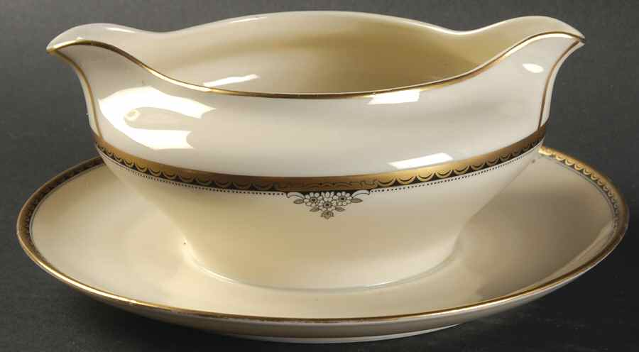 Berkeley Square Round Gravy Boat/Attached Underplate by Community-1