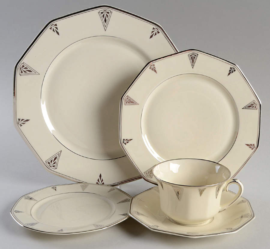 Deauville (Cream, 10 Sided) 5 Piece Place Setting by Community-1