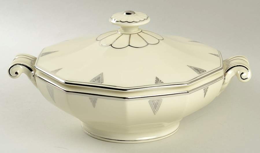 Deauville (Cream, 10 Sided) Round Covered Vegetable by Community-1