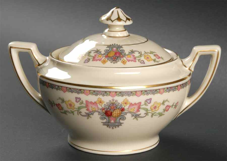 King Cedric Sugar Bowl & Lid by Community-1