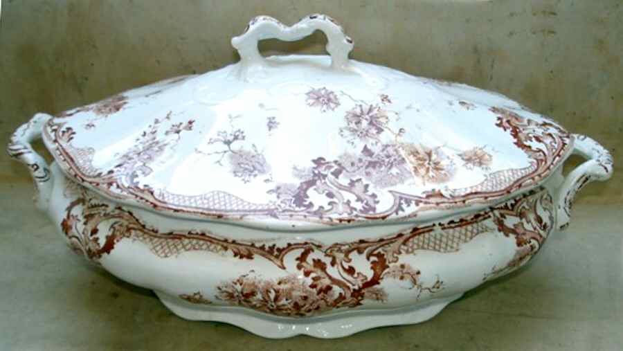 Dianthus Oval Covered Vegetable by F Winkle-1