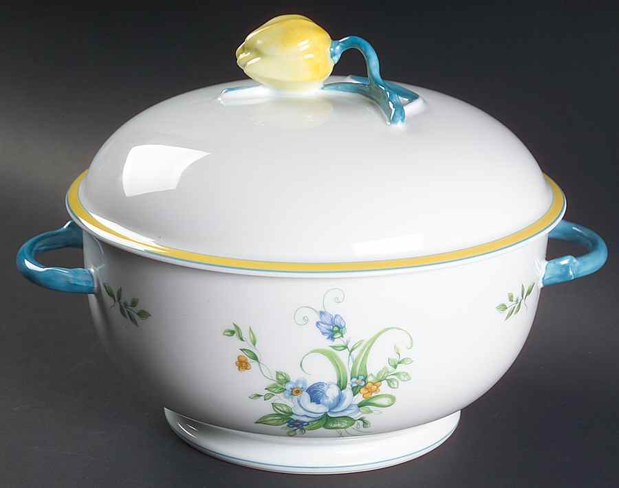 Vieux Marseille Round Covered Vegetable by Jean Louis Coquet-1