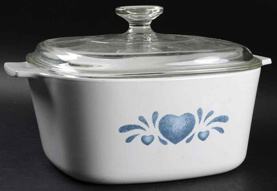 Blue Hearts (Corelle) 3 Quart Square Casserole with Lid by Corning Corelle-1