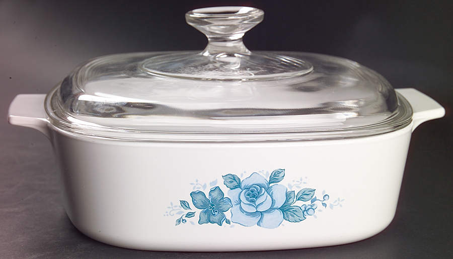Blue Velvet (Corelle) 2 Quart Square Casserole with Lid by Corning Corelle-1