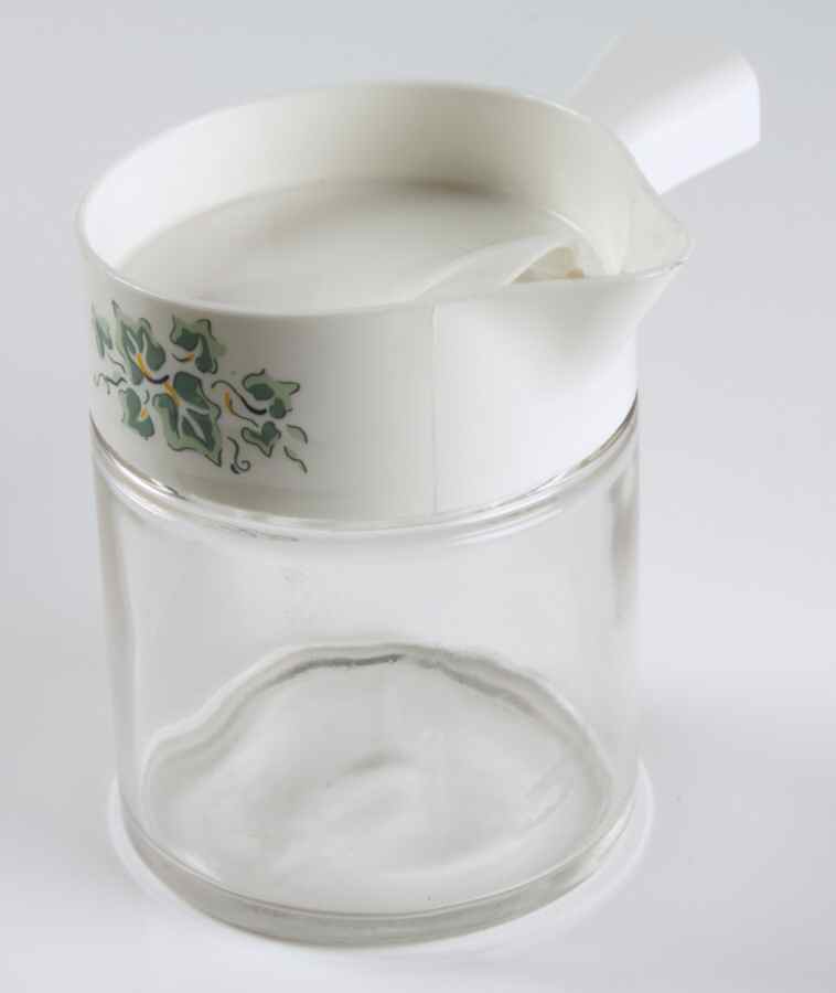 Callaway (Corelle) Creamer Glassware & Plastic Lid by Corning Corelle-1