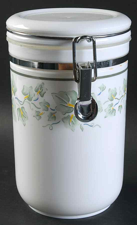 Callaway (Corelle) Large Acrylic Storage Jar & Lid by Corning Corelle-1
