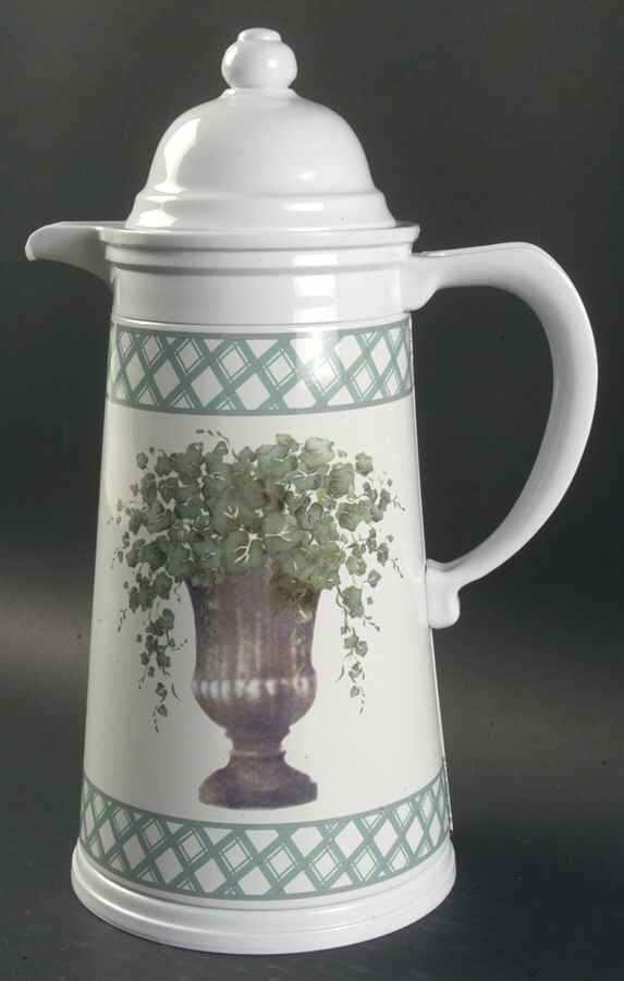 Callaway (Corelle) Plastic Thermos/Carafe & Lid by Corning Corelle-1