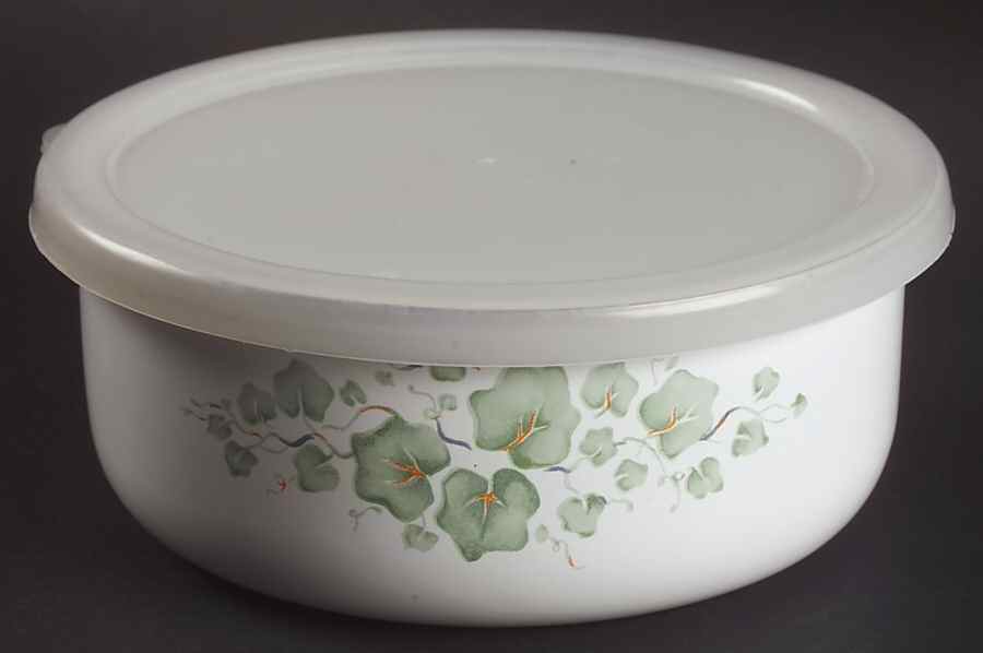 Callaway (Corelle) 5" Metal Bowl W/Plastic Lid by Corning Corelle-1