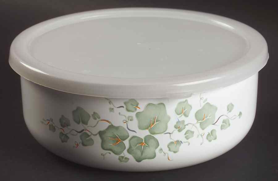 Callaway (Corelle) 7" Metal Bowl & Plastic Lid by Corning Corelle-1