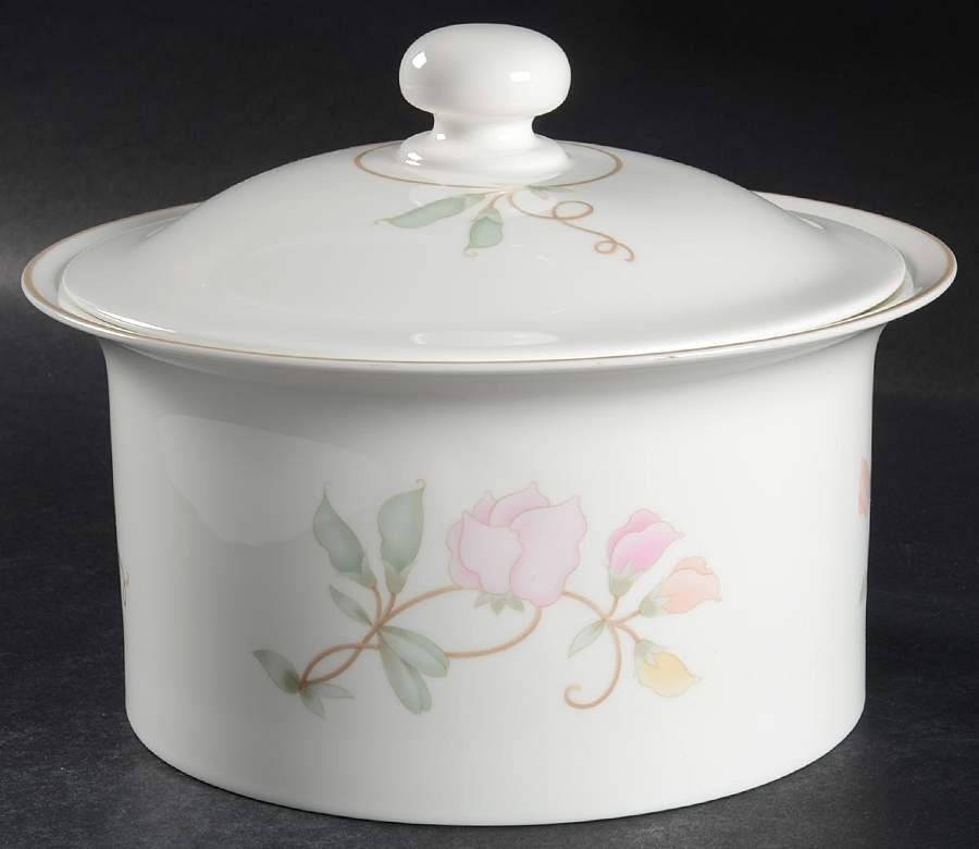 Carmel 1.25 Qt Round Covered Casserole by Corning Corelle-1