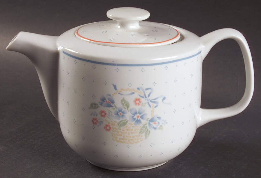 Country Cornflower Teapot & Lid by Corning Corelle-1