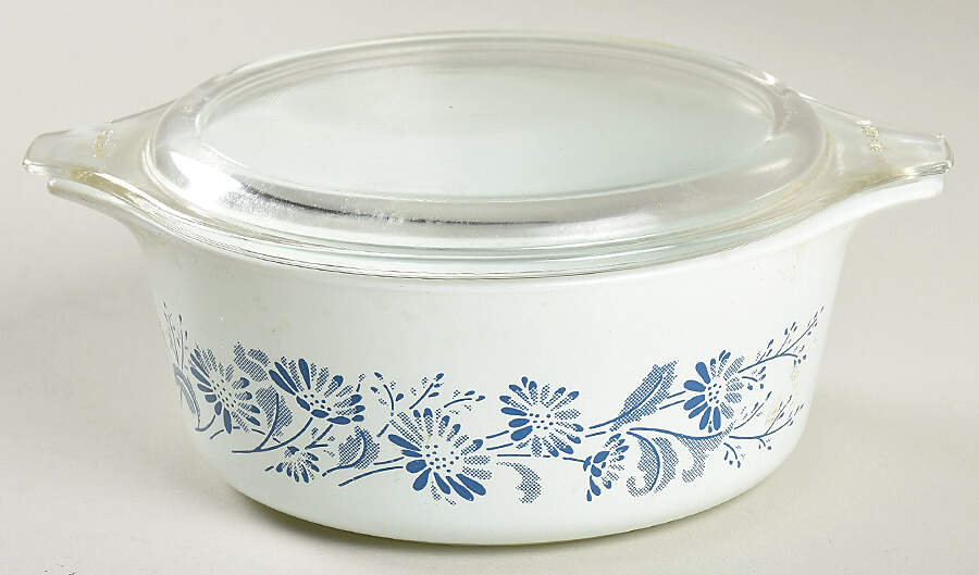 Colonial Mist 1.50 Pt Round Covered Casserole by Corning Corelle-1