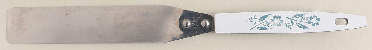 Cornflower Blue Metal Icing Spatula by Corning Corelle-1