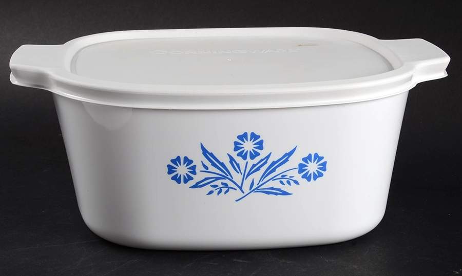 Cornflower Blue 3 Quart Square Casserole with Lid by Corning Corelle-1
