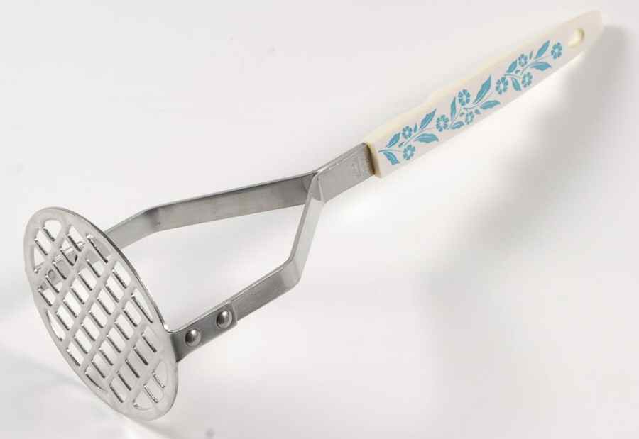 Cornflower Blue Metalpotato Masher with Plastic Handle by Corning Corelle-1