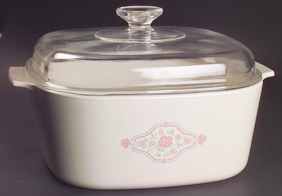 English Breakfast (Corelle) 5 Quart Square Casserole with Glass Lid by Corning Corelle-1
