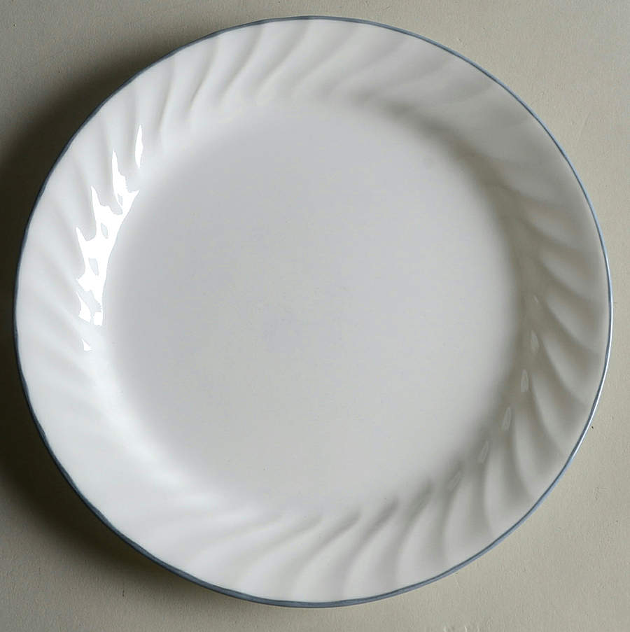 English Meadow (Corelle) Luncheon Plate by Corning Corelle-1