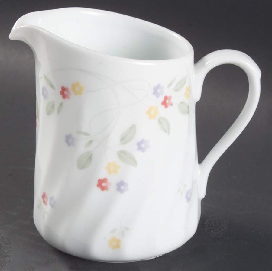 English Meadow (Corelle) Creamer by Corning Corelle-1