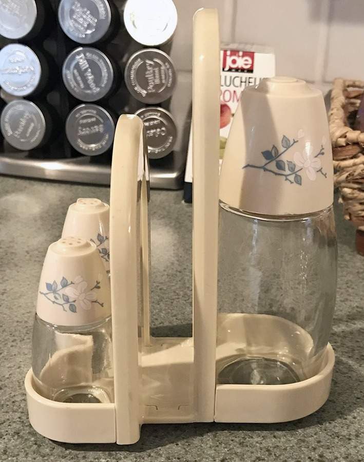 First of Spring (Corelle) Napkin,Salt&Pepper,Sugar Shaker Set W/Plastic Lids by Corning Corelle-1