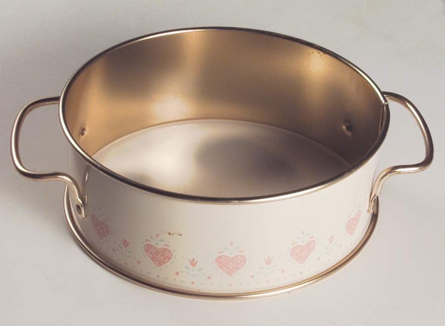 Forever Yours (Corelle) Metal Stand for 1 Qt Round Covered Casserole by Corning Corelle-1