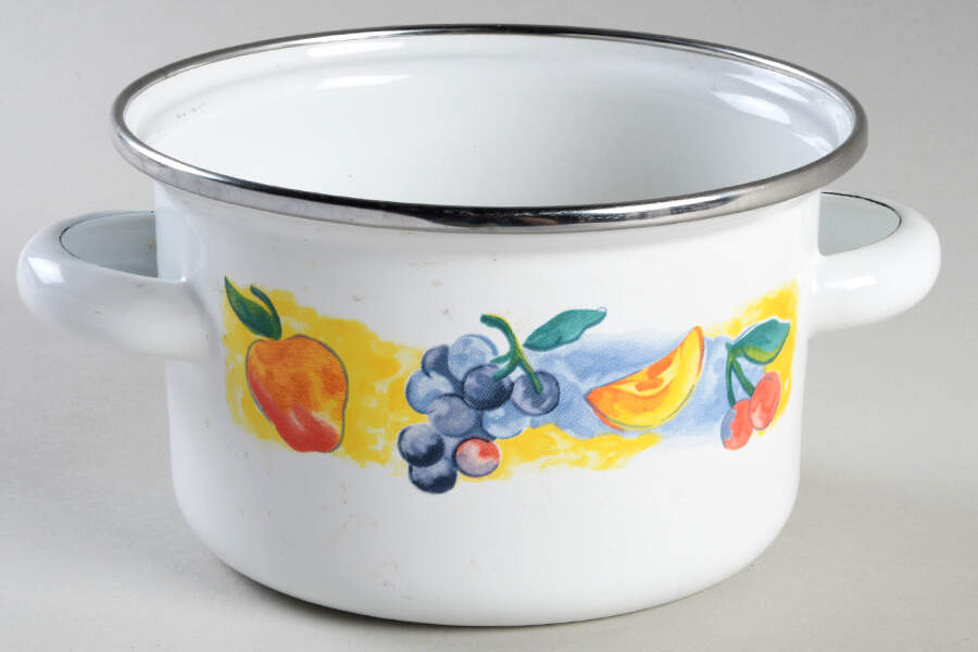 Fruit Basket (Corelle) 1.25 Quart Metal Covered Casserole No Lid by Corning Corelle-1