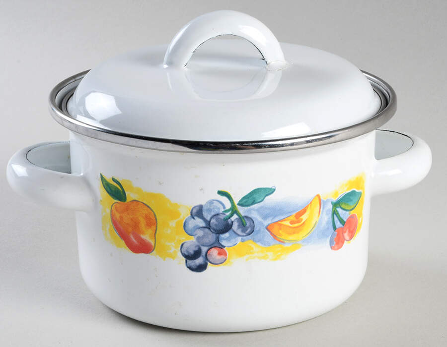 Fruit Basket (Corelle) 1.25 Quart Metal Covered Casserole by Corning Corelle-1