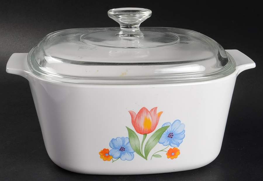 Fresh Cut (Green Trim, Corelle) 3 Quart Square Casserole with Lid by Corning Corelle-1
