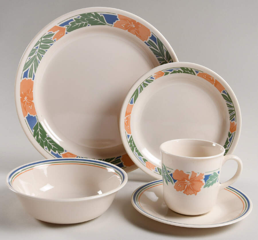 Hibiscus (Corelle) 5 Piece Place Setting by Corning Corelle-1