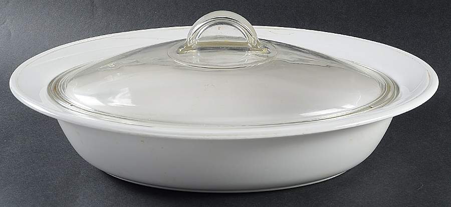 Luzanne (Corelle) 2 Quart Oval Covered Casserole by Corning Corelle-1