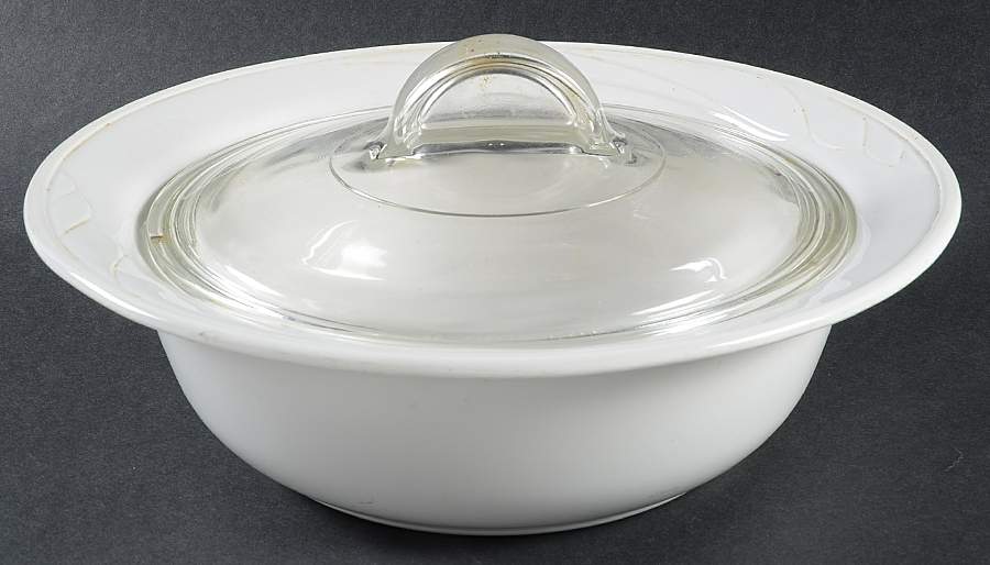Luzanne (Corelle) 1.5 Qt Round Covered Casserole by Corning Corelle-1