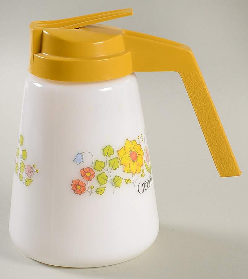 Meadow (Corelle) Creamer & Plastic Lid by Corning Corelle-1