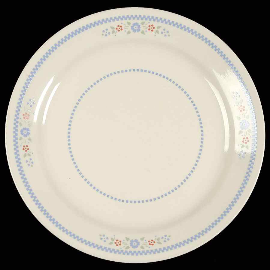Needlepoint (Corelle) Luncheon Plate by Corning Corelle-1