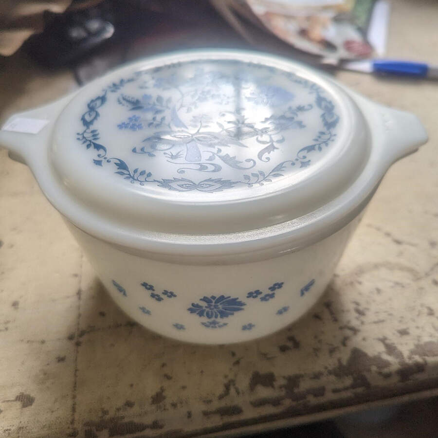 Old Town Blue (Corelle) 1 Qt Round Covered Casserole by Corning Corelle-1